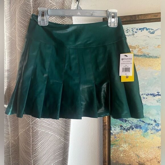 Eleven by Venus Williams 2-piece set of top and skirt with integrated shorts XS - Picture 12 of 15